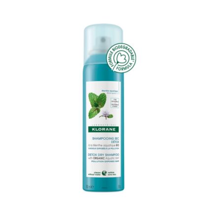Klorane Champô Seco Detox Menta Aquatique 150ml, este champô seco "efeito gelo" devolve volume e frescura ao cabelo em apenas 2 minutos sem água.