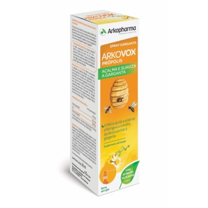 Arkovox Proporlis Spray Garganta 30ml, atua ao nível da cavidade bucal e da mucosa faríngea através de uma ação mecânica a qual consiste na formação de uma película protetora, graças à presença dos óleos naturais que compõem produto.