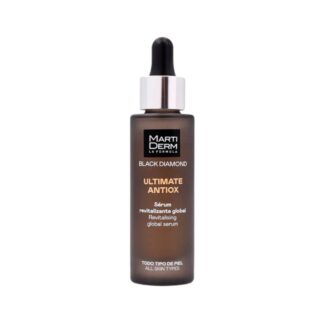 O Martiderm Black Diamond Ultimate Antiox Sérum é um poderoso sérum com ação antioxidante que revitaliza a pele, ilumina e uniformiza o tom, ao mesmo tempo que minimiza as rugas e proporciona uma hidratação profunda